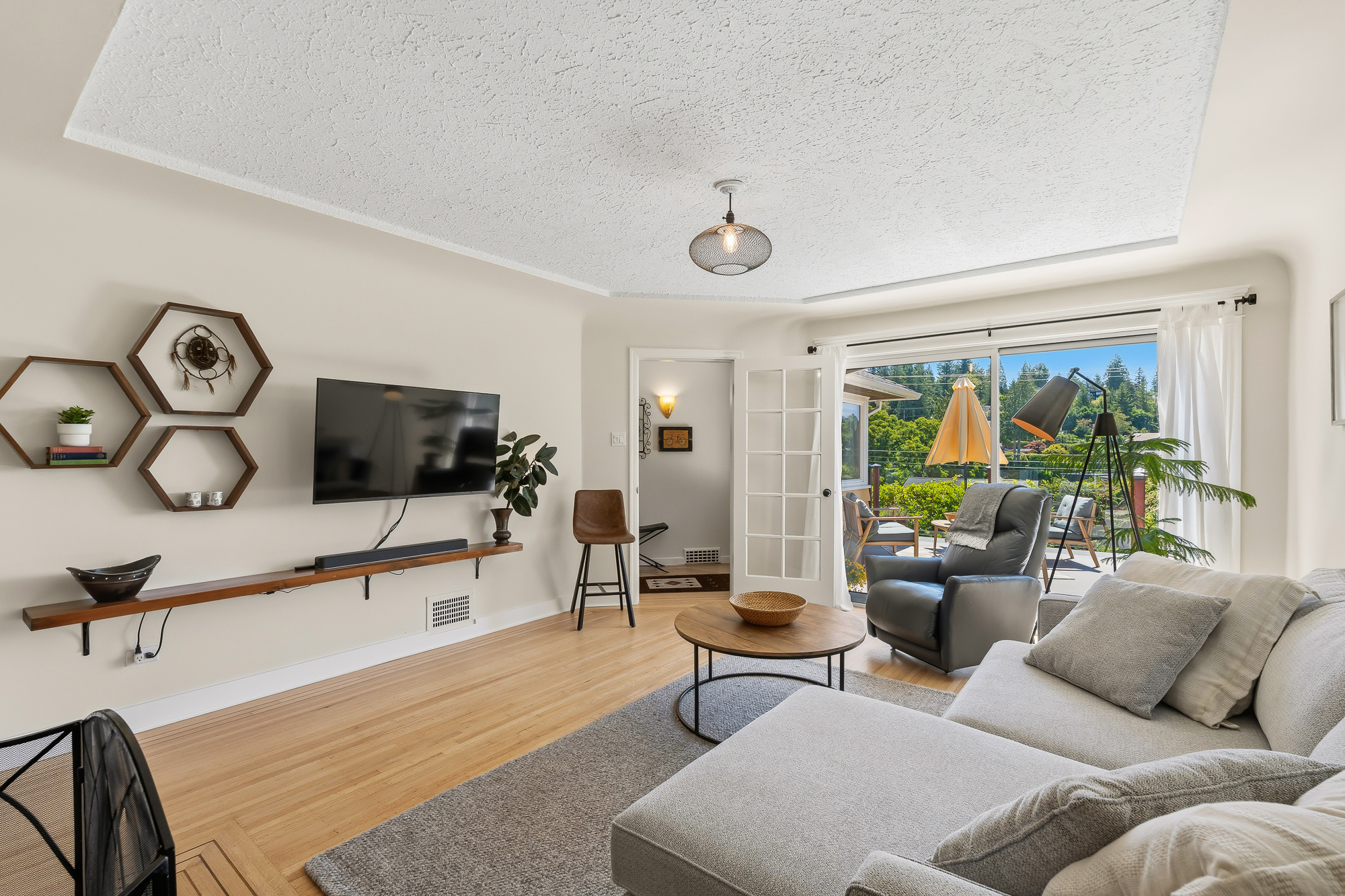 6577 Marine Drive